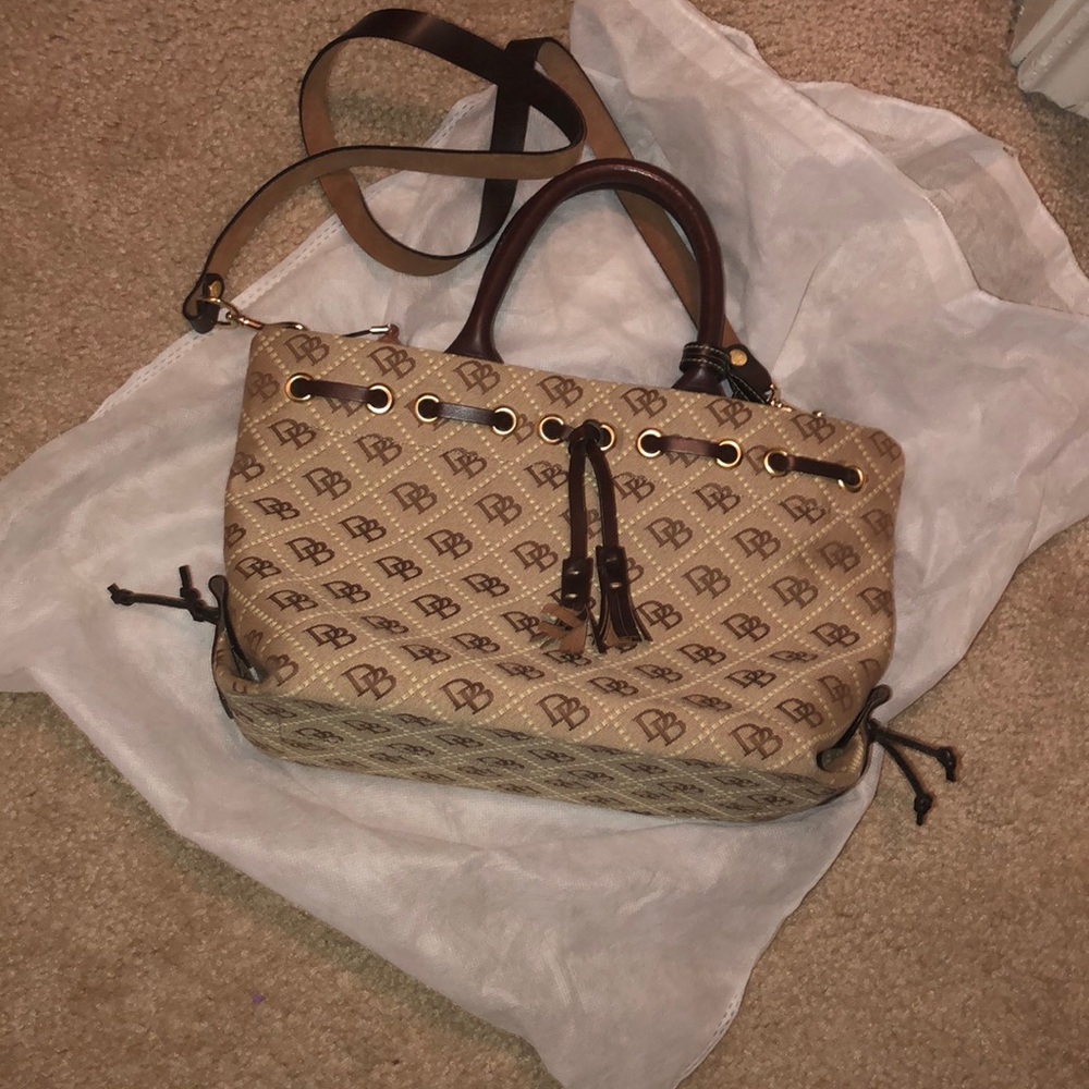 Official Dooney & Bourke bag